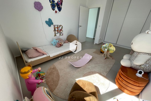 Aus zweiter Hand - Villa -
Formentera del Segura - Costa Blanca