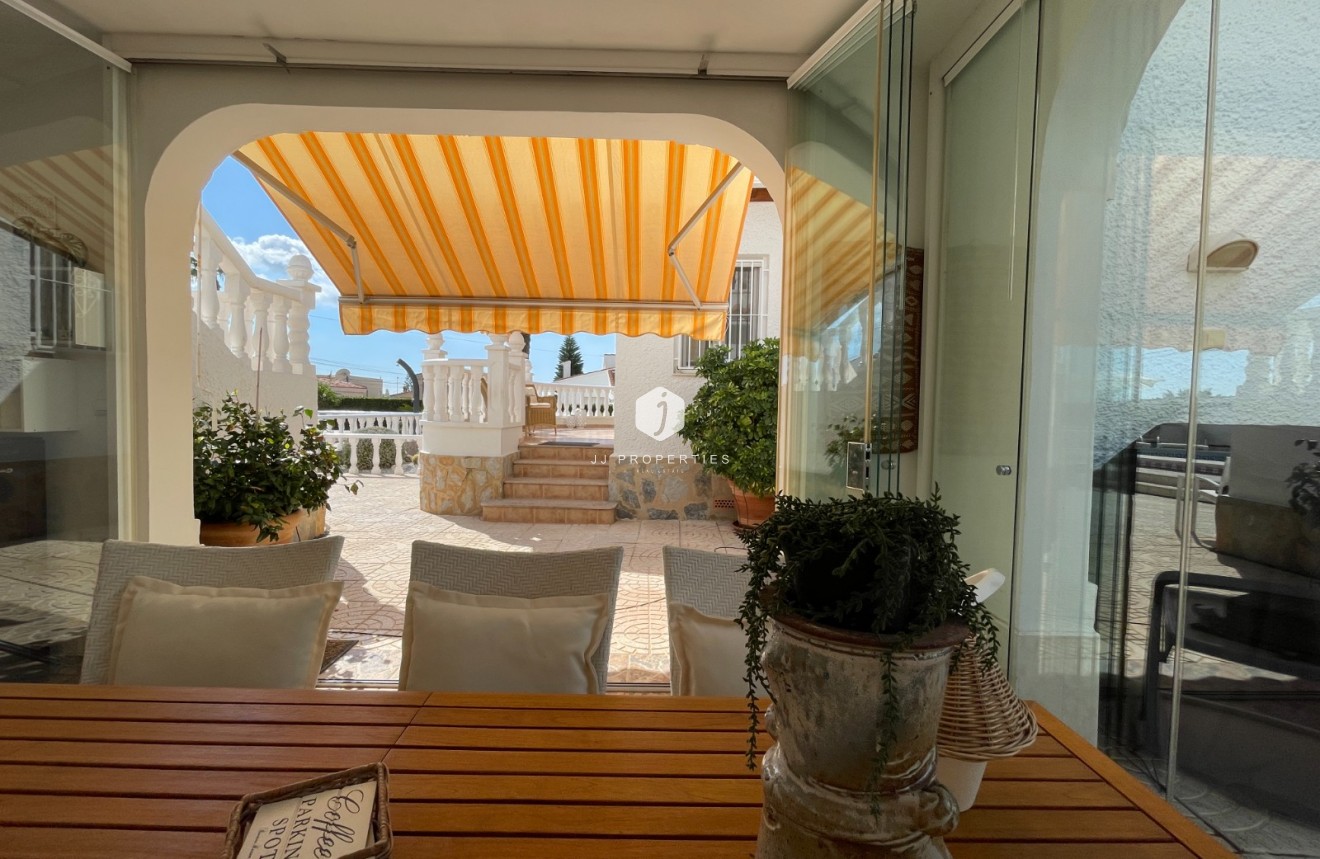 Aus zweiter Hand - Villa -
Ciudad Quesada - Costa Blanca