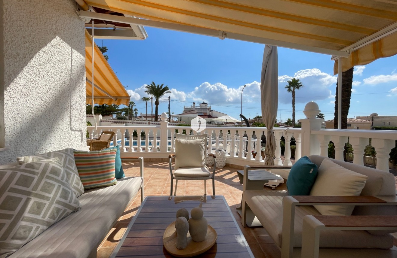 Aus zweiter Hand - Villa -
Ciudad Quesada - Costa Blanca