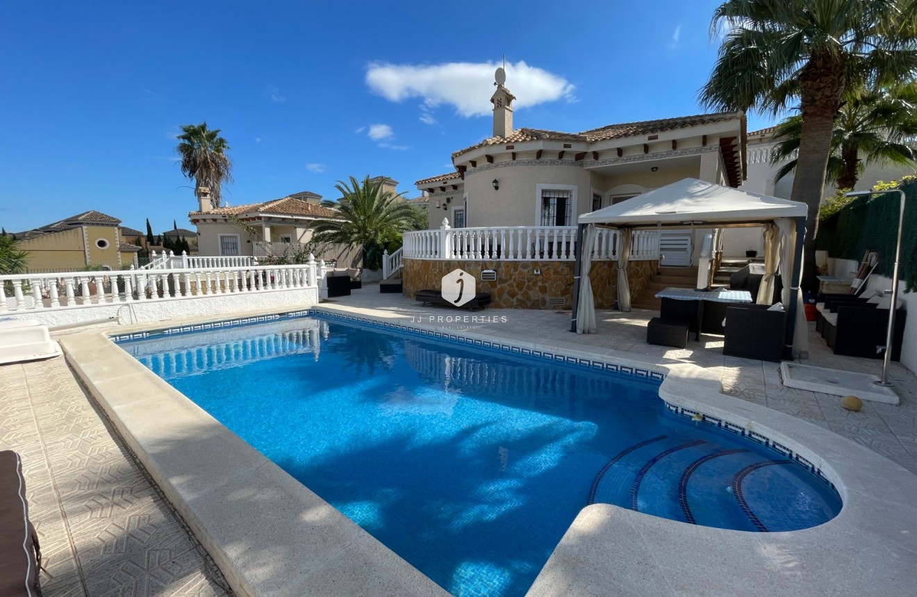 D'occasion - Villa -
Bigastro - Inland