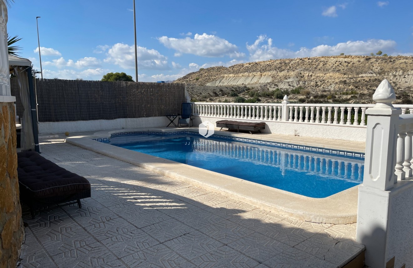 D'occasion - Villa -
Bigastro - Inland