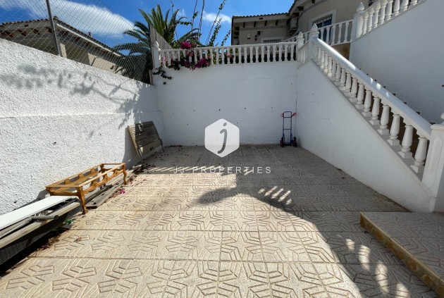 D'occasion - Villa -
Bigastro - Inland