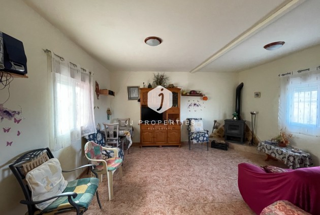 Segunda mano - Casa de campo -
Jacarilla - Inland