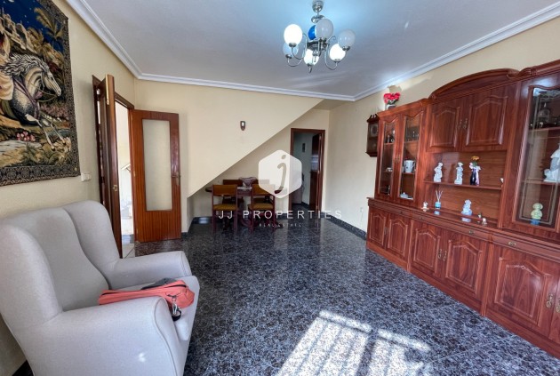 Segunda mano - Chalet -
Jacarilla - Inland