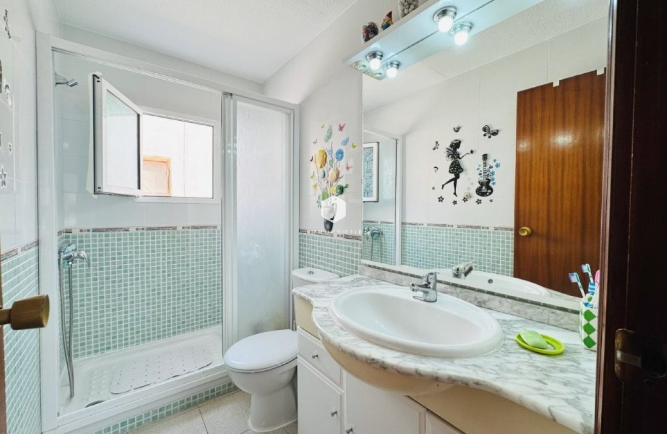 D'occasion - Appartement -
La Mata - Costa Blanca