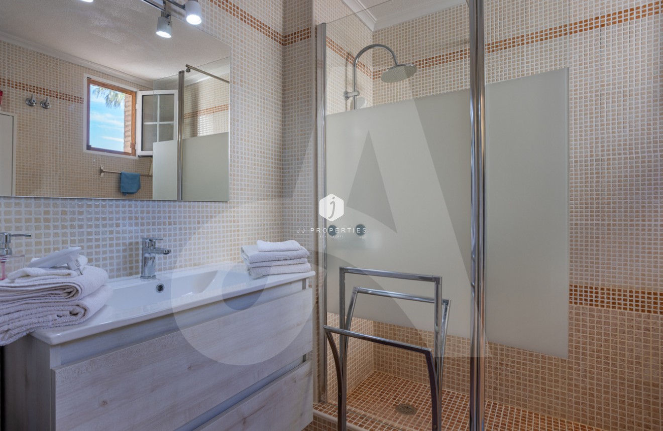 Tweedehands - Villa -
Guardamar del Segura - El Raso