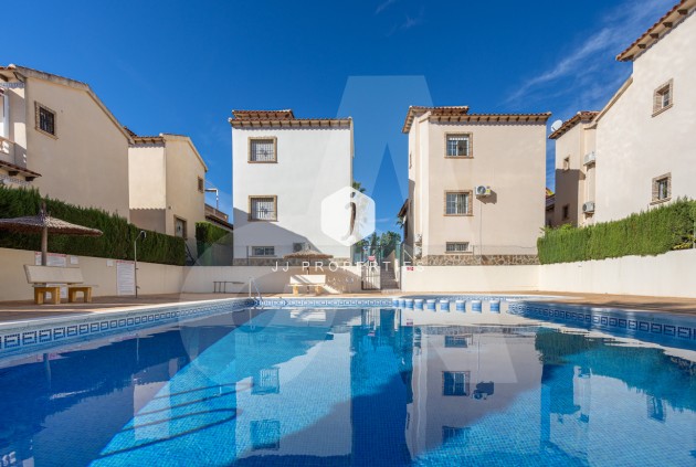 Tweedehands - Villa -
Guardamar del Segura - El Raso