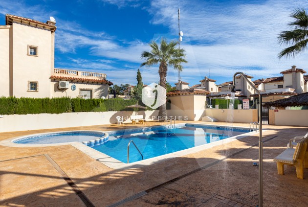 Tweedehands - Villa -
Guardamar del Segura - El Raso