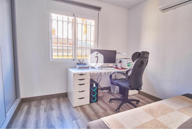 Segunda mano - Villa -
Los Montesinos - Costa Blanca