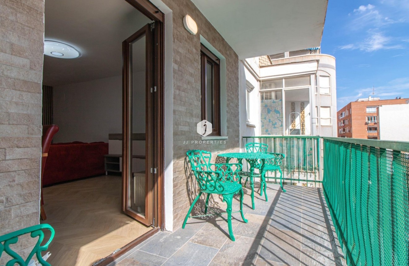 D'occasion - Appartement -
Torrevieja - Costa Blanca