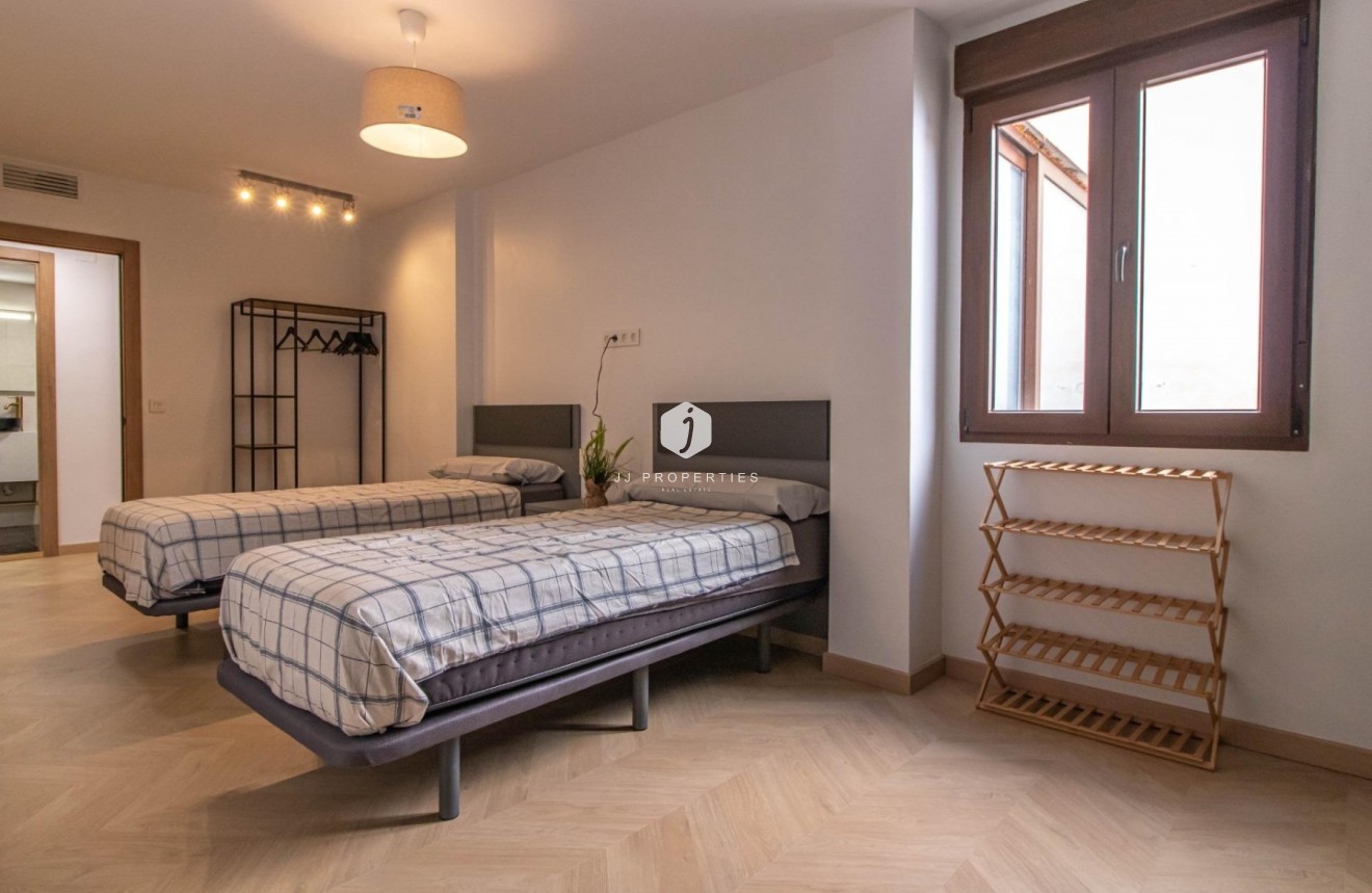 D'occasion - Appartement -
Torrevieja - Costa Blanca