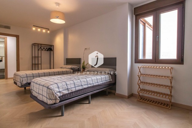 D'occasion - Appartement -
Torrevieja - Costa Blanca