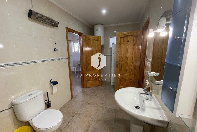 Segunda mano - Villa -
Daya Nueva - Costa Blanca