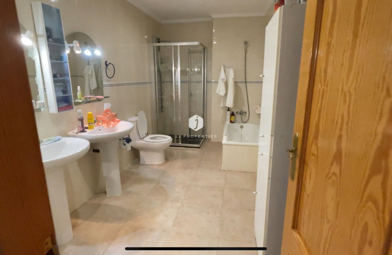 Segunda mano - Villa -
Daya Nueva - Costa Blanca