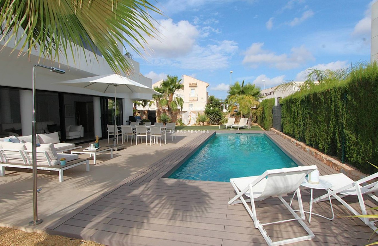 Segunda mano - Villa -
Rojales - Inland