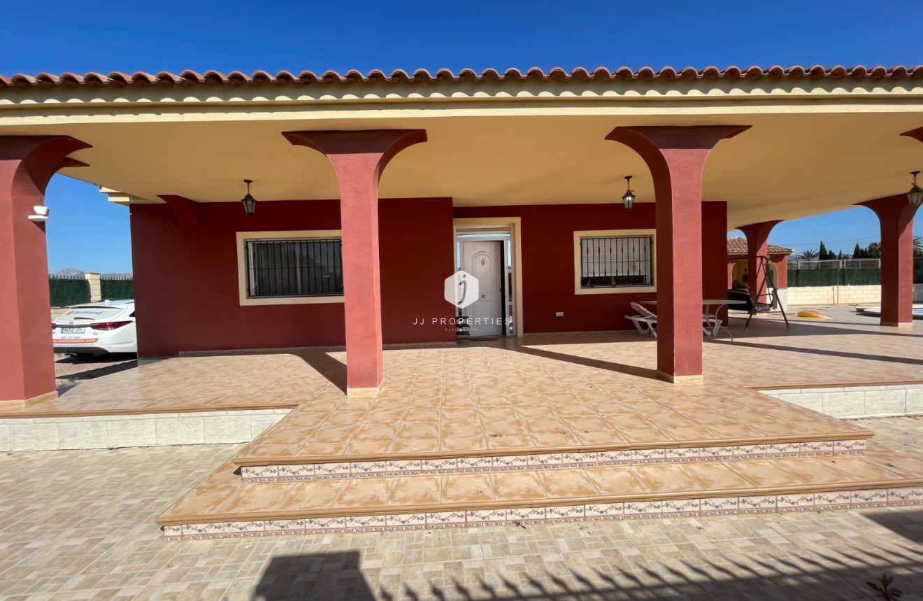 Segunda mano - Villa -
Albatera - Inland