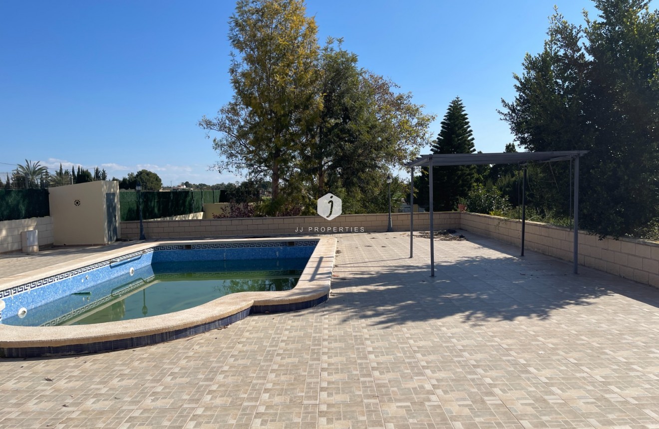 Segunda mano - Villa -
Albatera - Inland