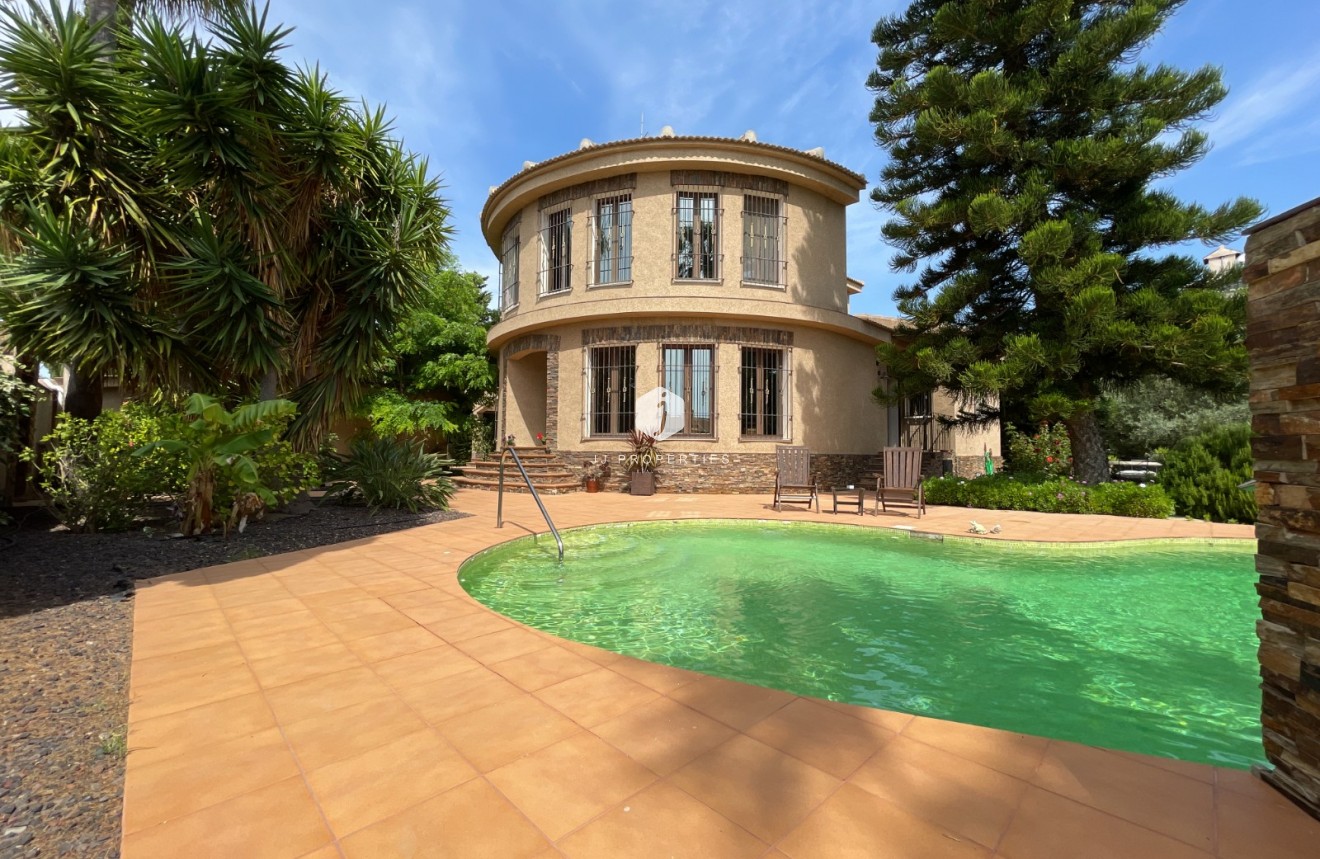 Segunda mano - Villa -
Rojales - Inland