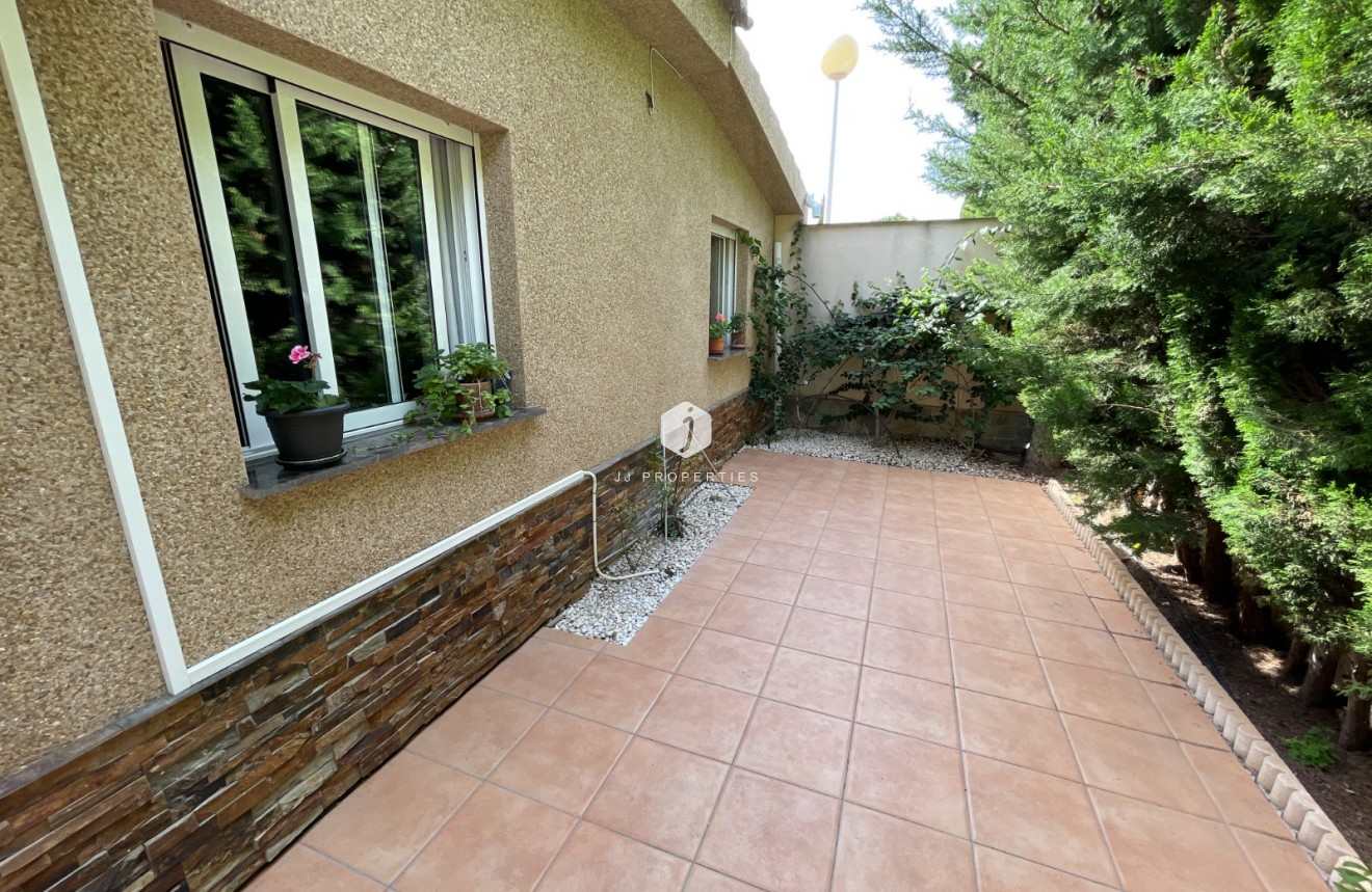 Segunda mano - Villa -
Rojales - Inland