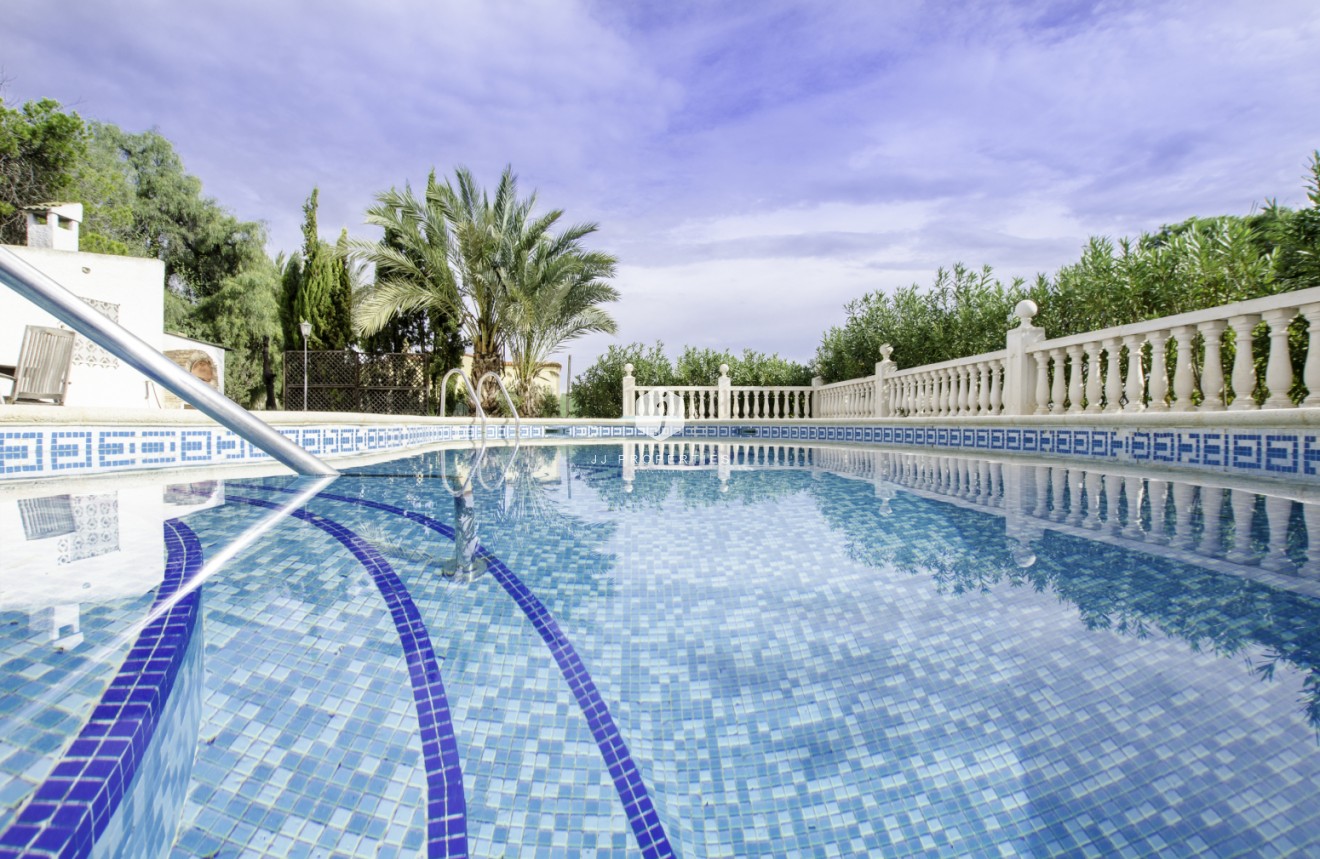 Segunda mano - Villa -
Albatera - Inland