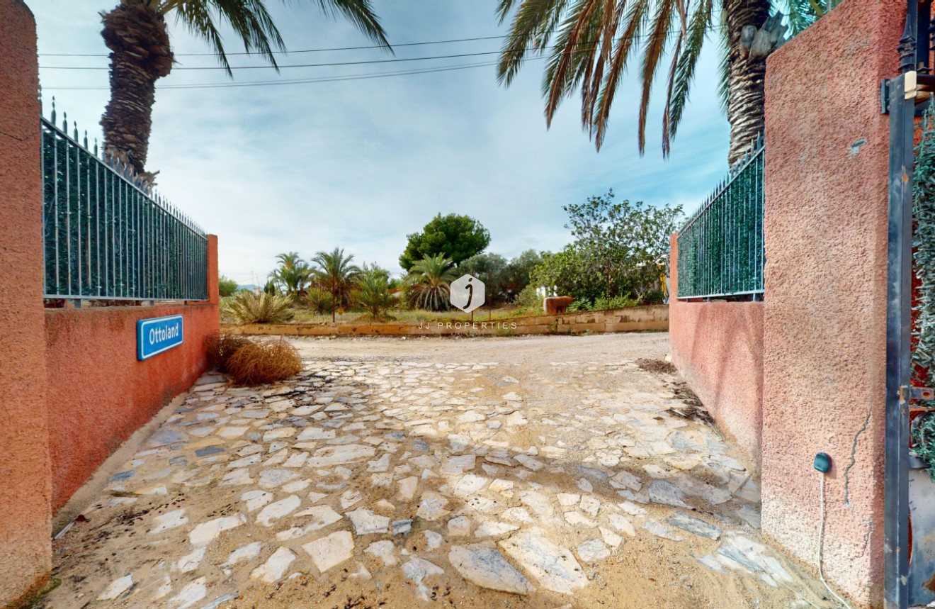 Segunda mano - Villa -
Albatera - Inland