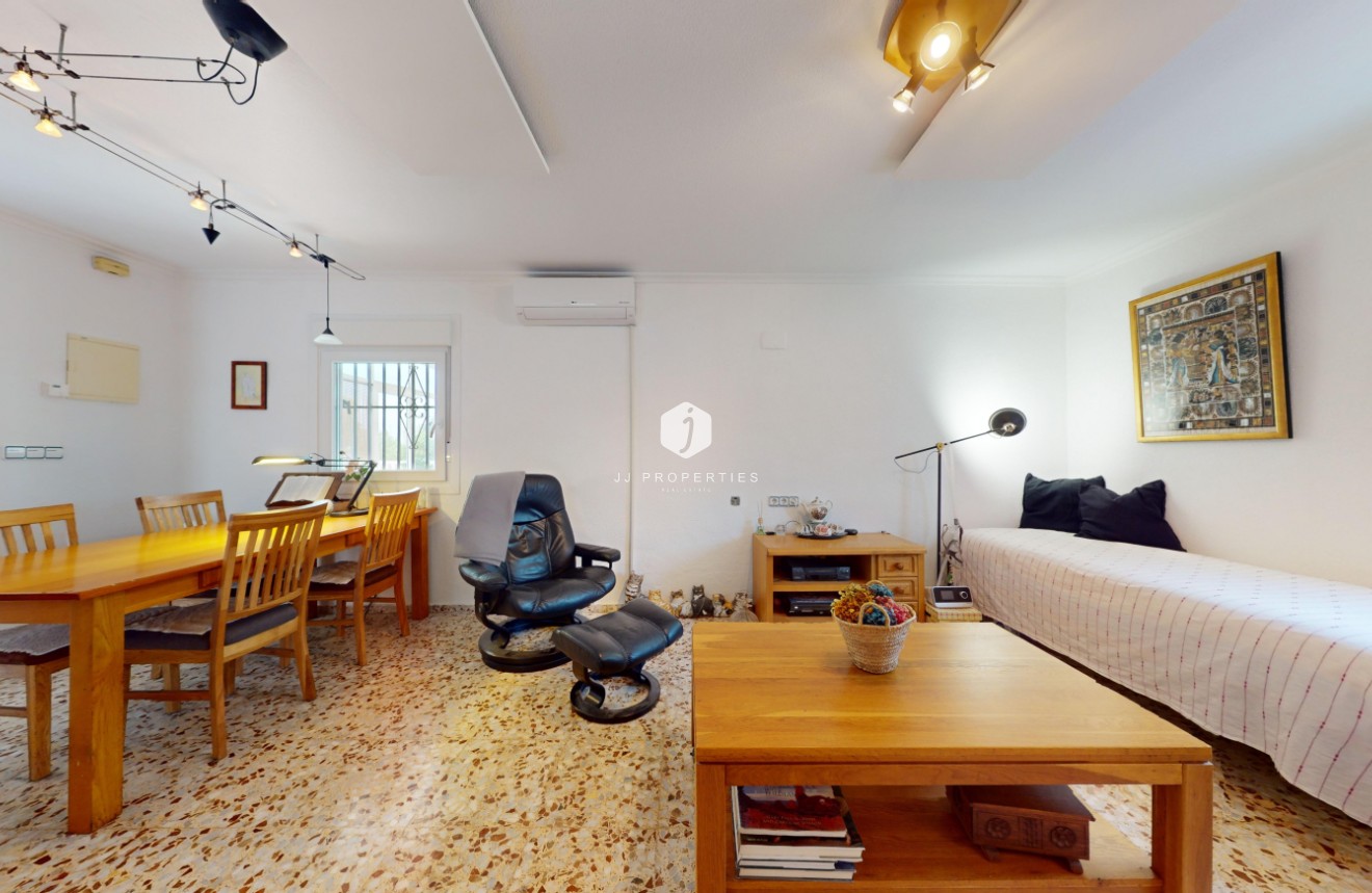 Segunda mano - Villa -
Albatera - Inland