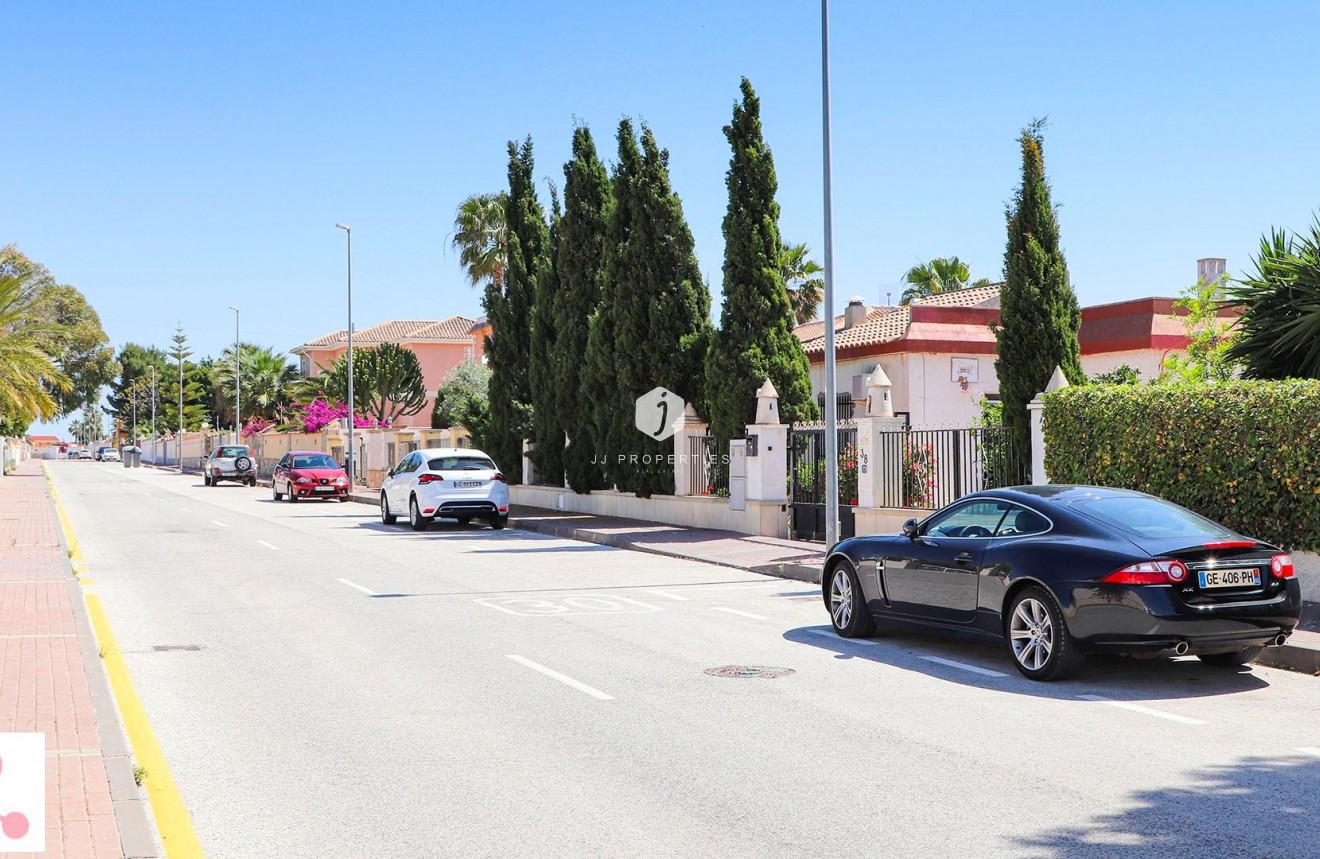 Obra nueva - Villa -
San Fulgencio - La Escuera