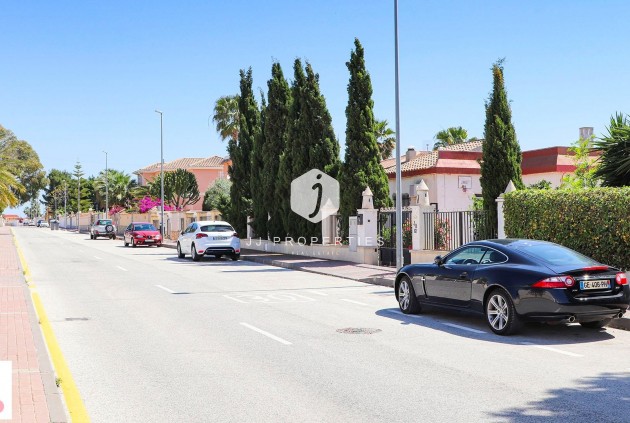 Obra nueva - Villa -
San Fulgencio - La Escuera