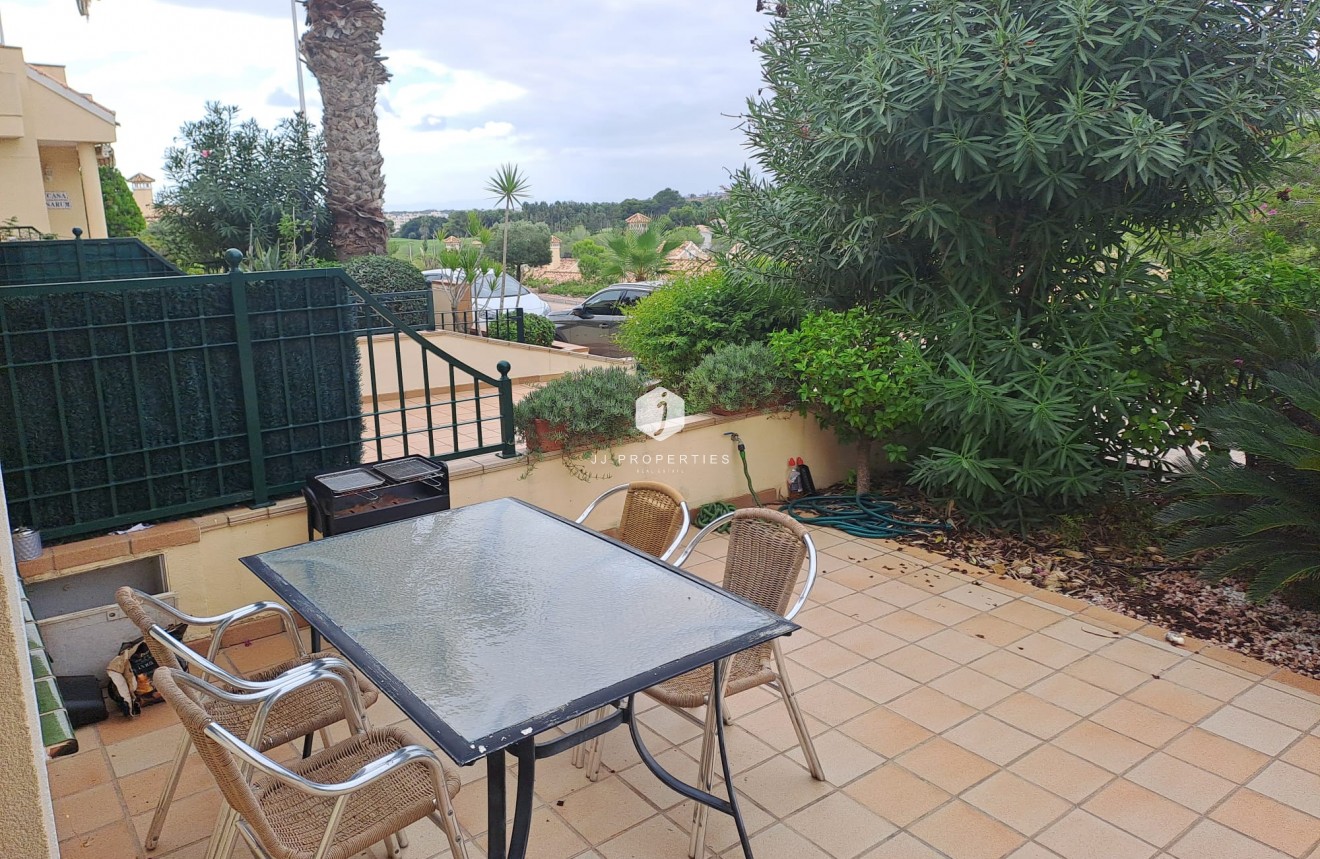 Tweedehands - Chalet -
Orihuela Costa - Costa Blanca