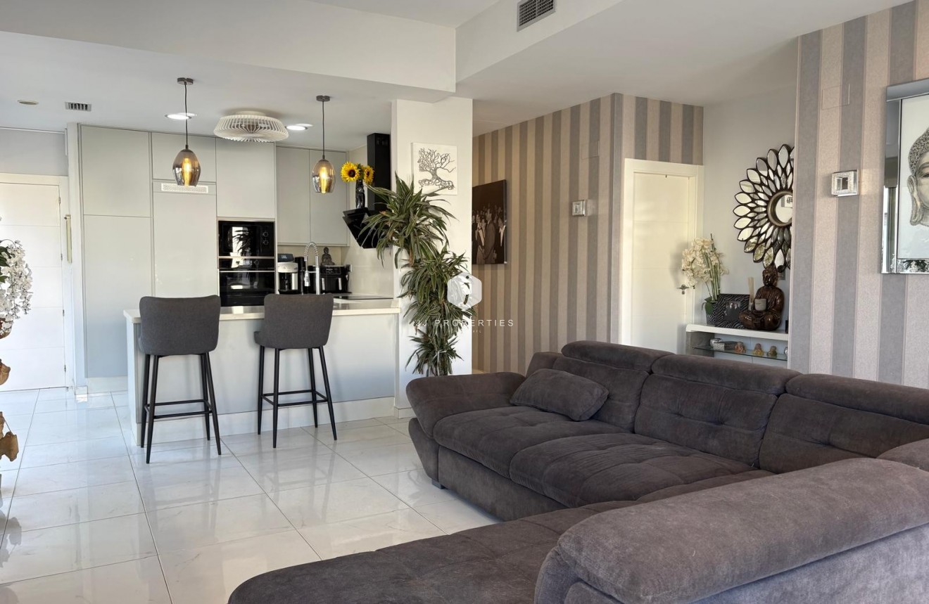 Aus zweiter Hand - Villa -
Orihuela Costa - Costa Blanca