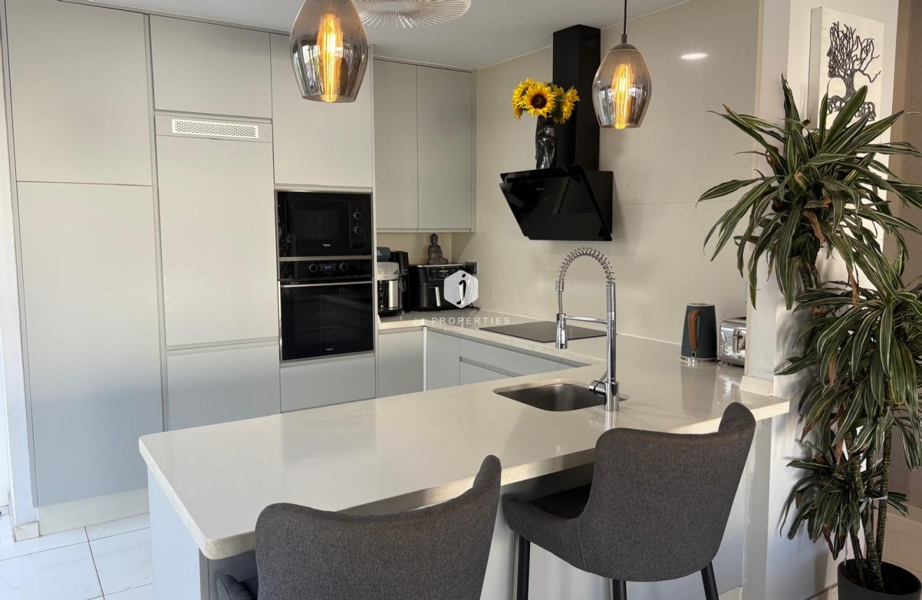 Aus zweiter Hand - Villa -
Orihuela Costa - Costa Blanca