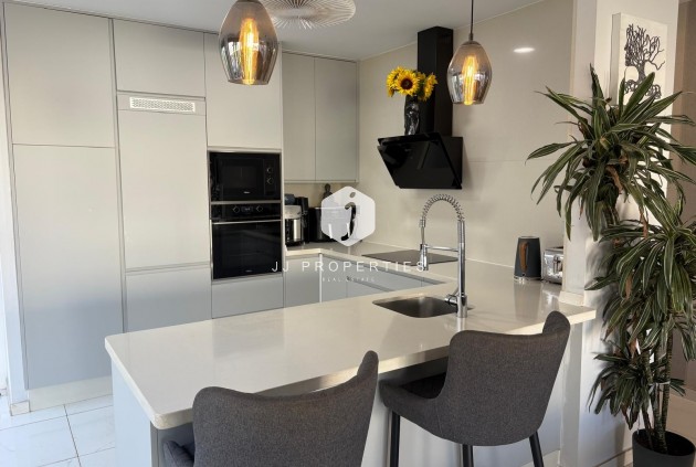 Aus zweiter Hand - Villa -
Orihuela Costa - Costa Blanca