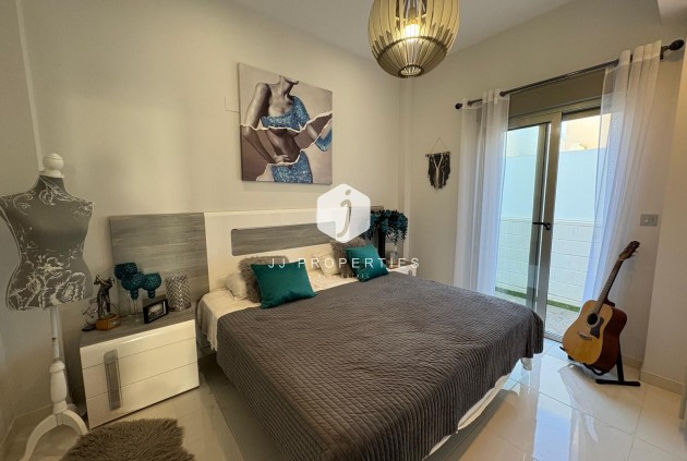 Aus zweiter Hand - Villa -
Orihuela Costa - Costa Blanca