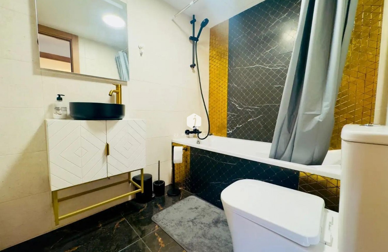 Tweedehands - Penthouse -
Torrevieja - Acequion