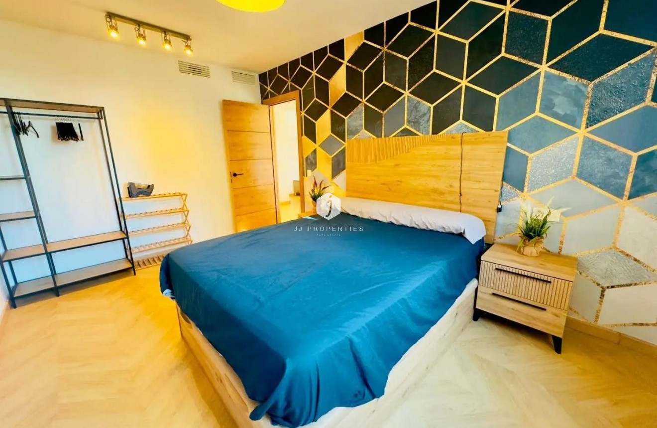 Tweedehands - Penthouse -
Torrevieja - Acequion