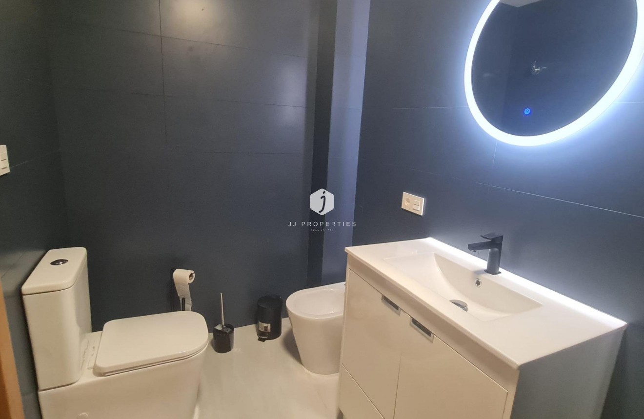 Tweedehands - Penthouse -
Torrevieja - Acequion