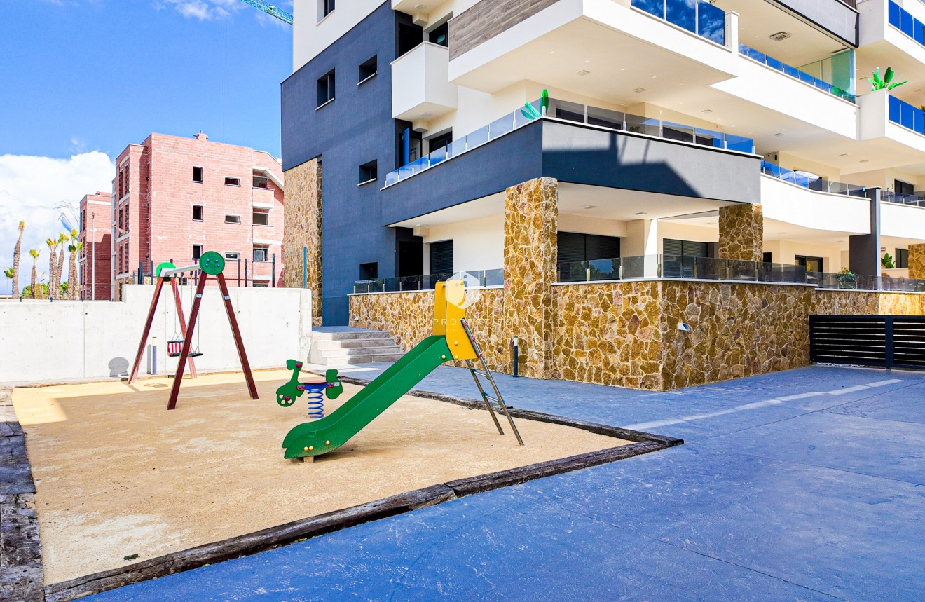 Segunda mano - Apartamento / piso -
Orihuela Costa - Costa Blanca