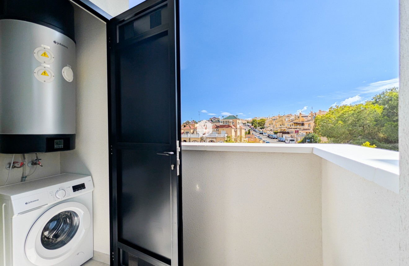 Segunda mano - Apartamento / piso -
Orihuela Costa - Costa Blanca