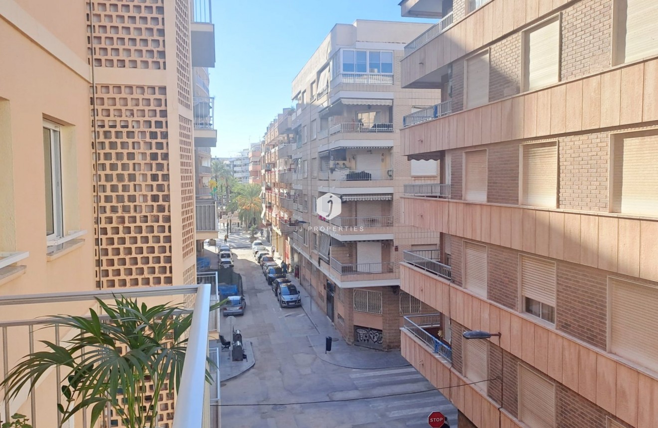Segunda mano - Apartamento / piso -
Torrevieja - Costa Blanca