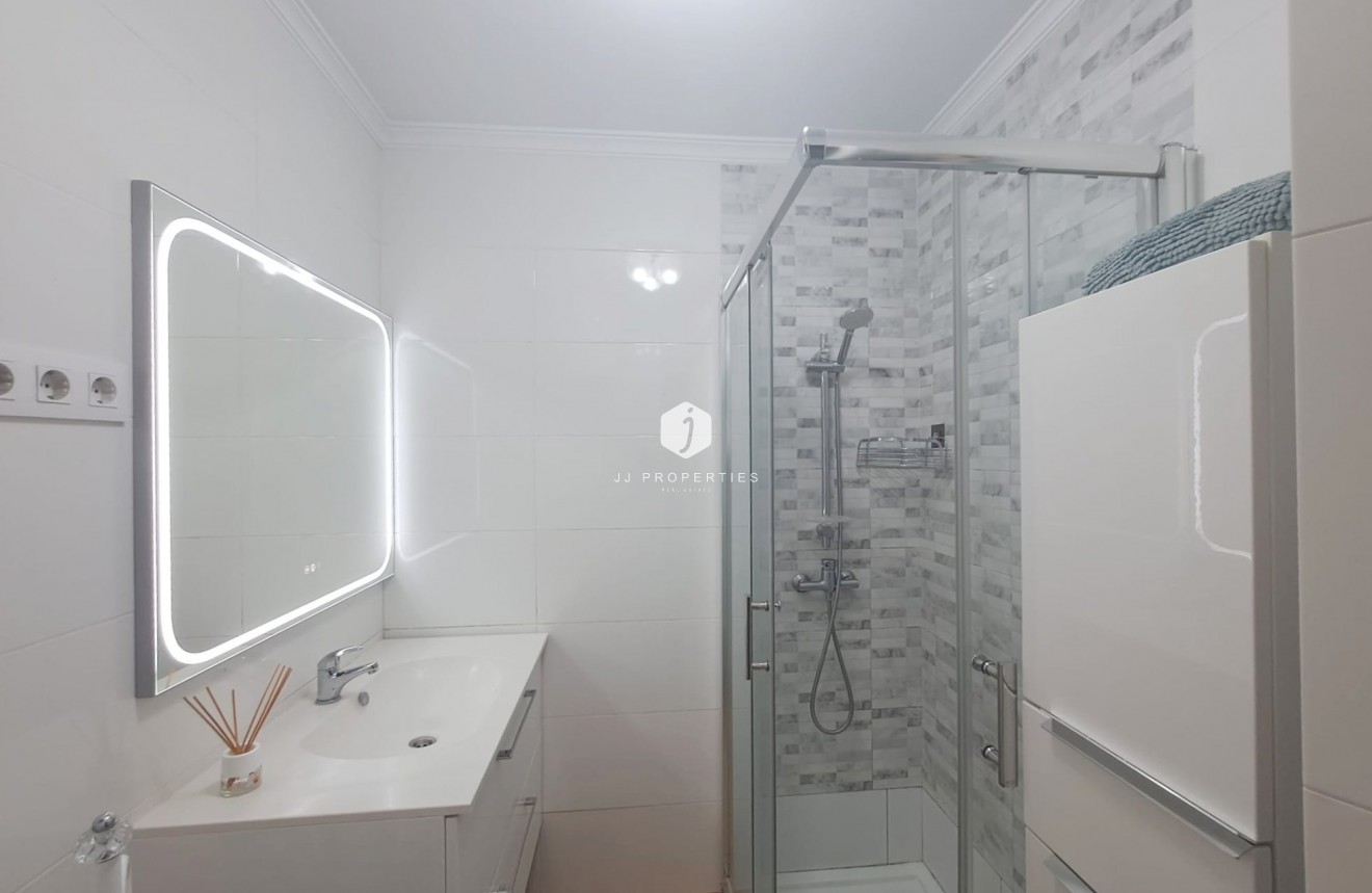 Segunda mano - Apartamento / piso -
Torrevieja - Costa Blanca