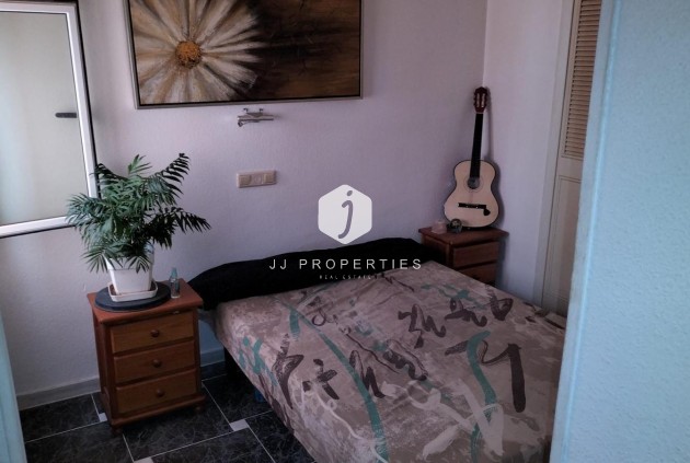 Segunda mano - Apartamento / piso -
Torrevieja - La Mata