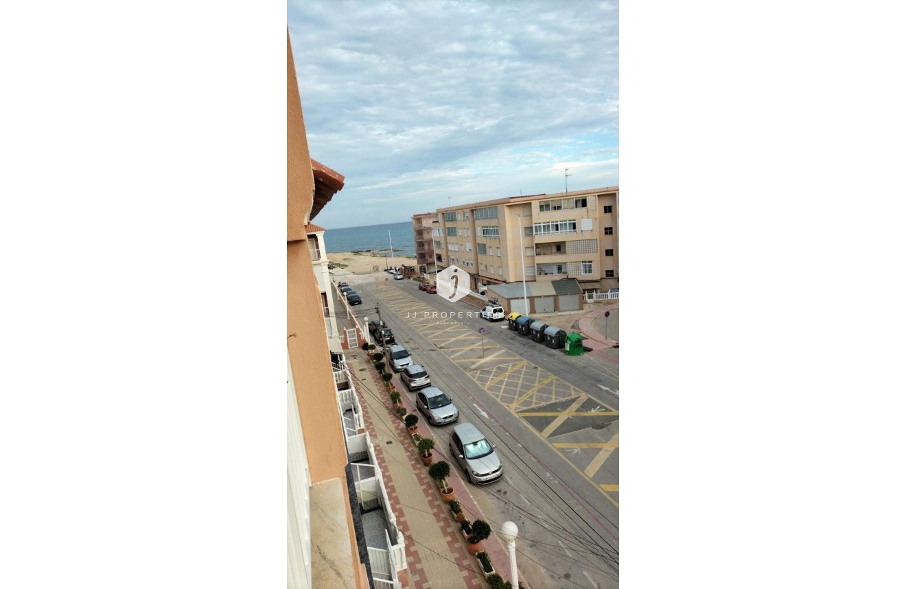 Segunda mano - Apartamento / piso -
Torrevieja - La Mata