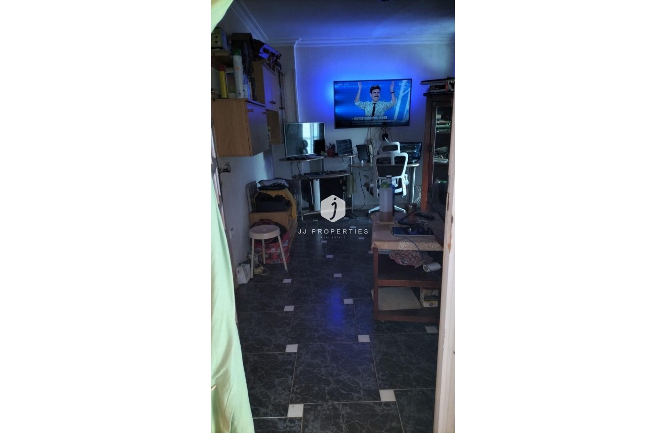 Segunda mano - Apartamento / piso -
Torrevieja - La Mata