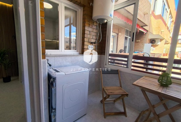 Segunda mano - Apartamento / piso -
Torrevieja - El molino