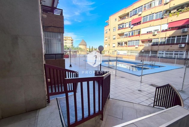 Segunda mano - Apartamento / piso -
Torrevieja - El molino