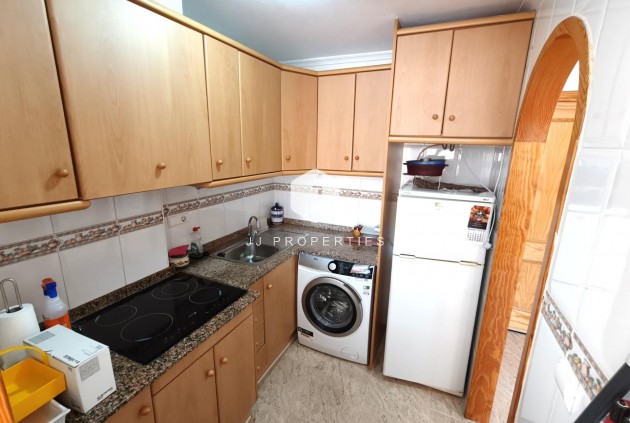 Segunda mano - Apartamento / piso -
Torrevieja - Estacion de autobuses