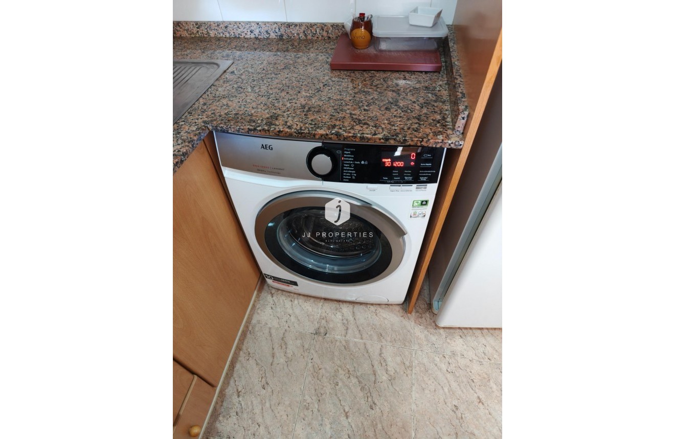 Segunda mano - Apartamento / piso -
Torrevieja - Estacion de autobuses