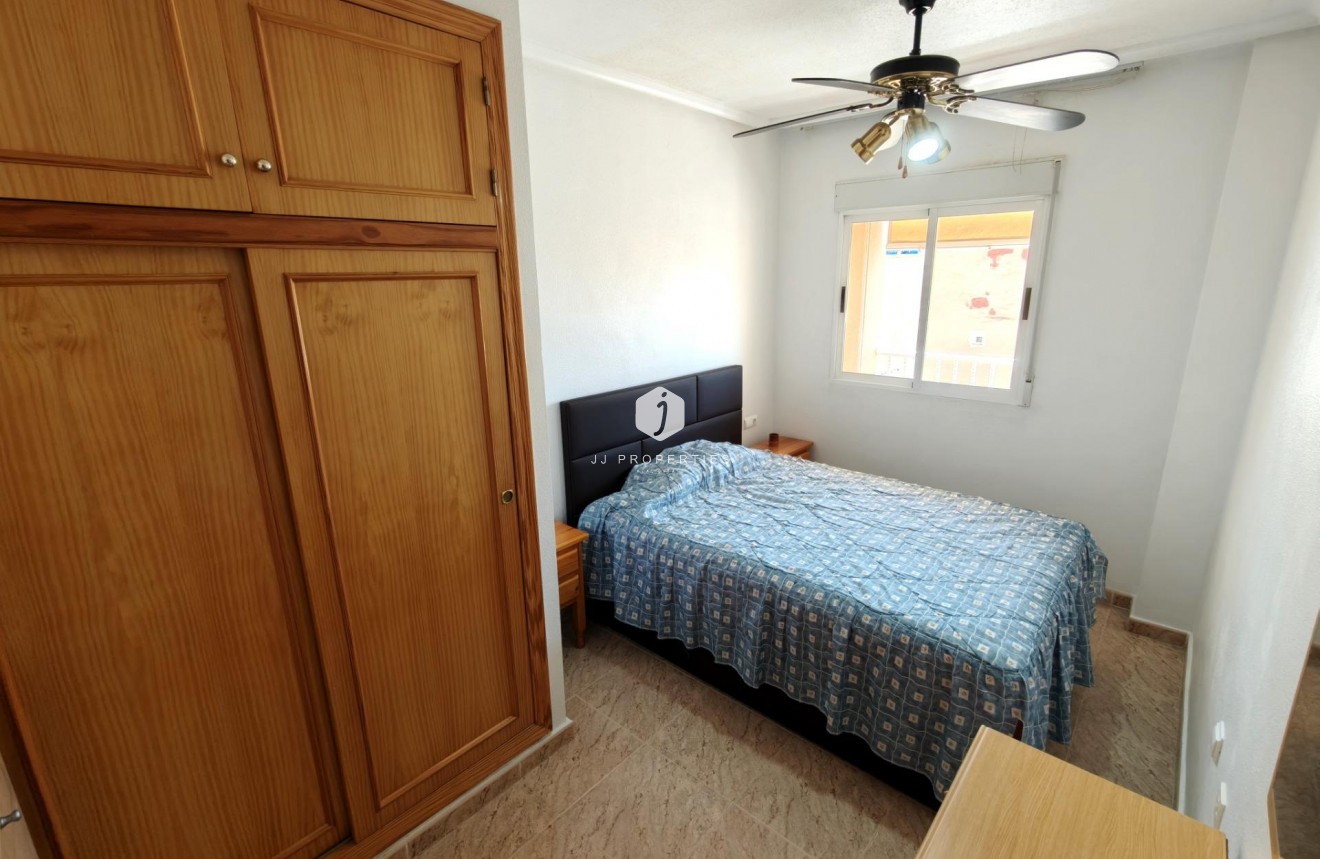 Segunda mano - Apartamento / piso -
Torrevieja - Estacion de autobuses