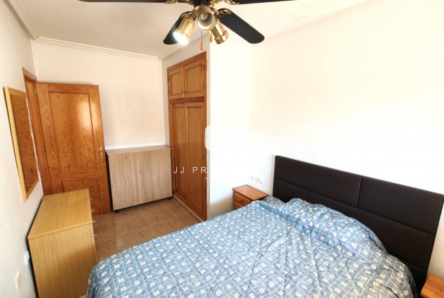 Segunda mano - Apartamento / piso -
Torrevieja - Estacion de autobuses