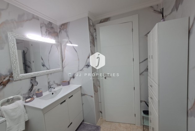 Segunda mano - Apartamento / piso -
Torrevieja - Costa Blanca